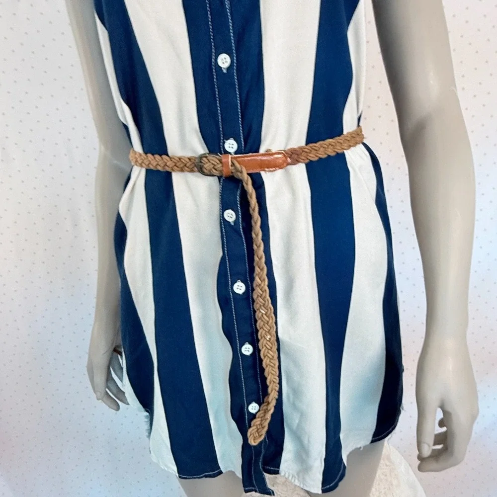 Fun & Flirt sleeveless shirt